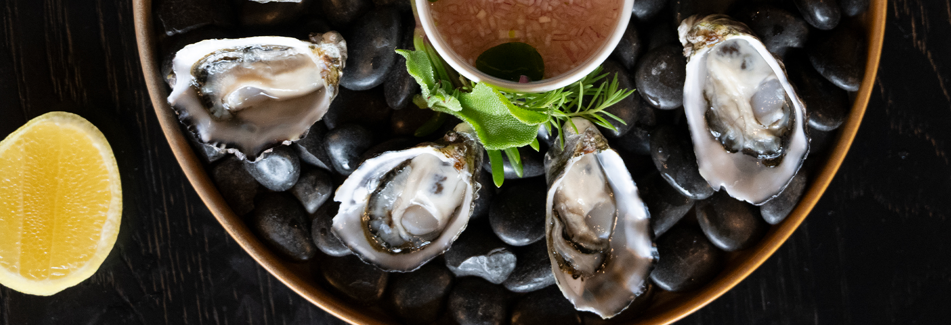 Oyster Afternoons at La Vètta